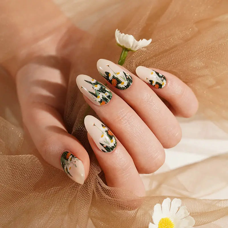Blooming Simple Nail Art