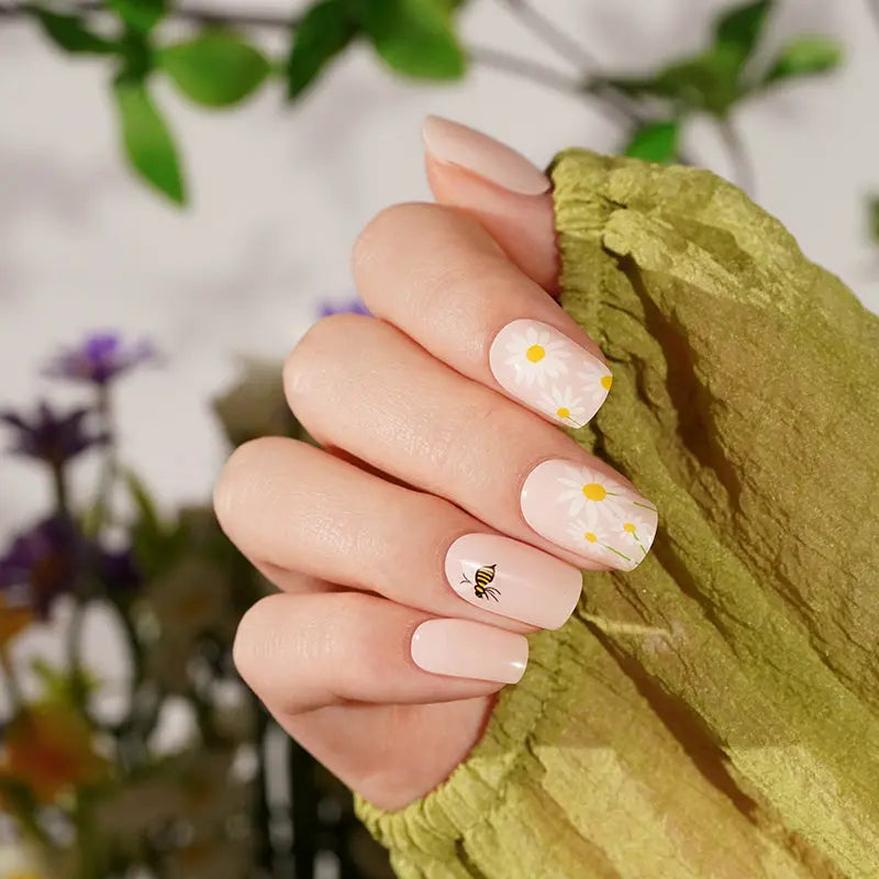 Customizable Flower Gel Nail Stickers Wholesale Honeybee Nail Wraps for Brands OEM HUIZI
