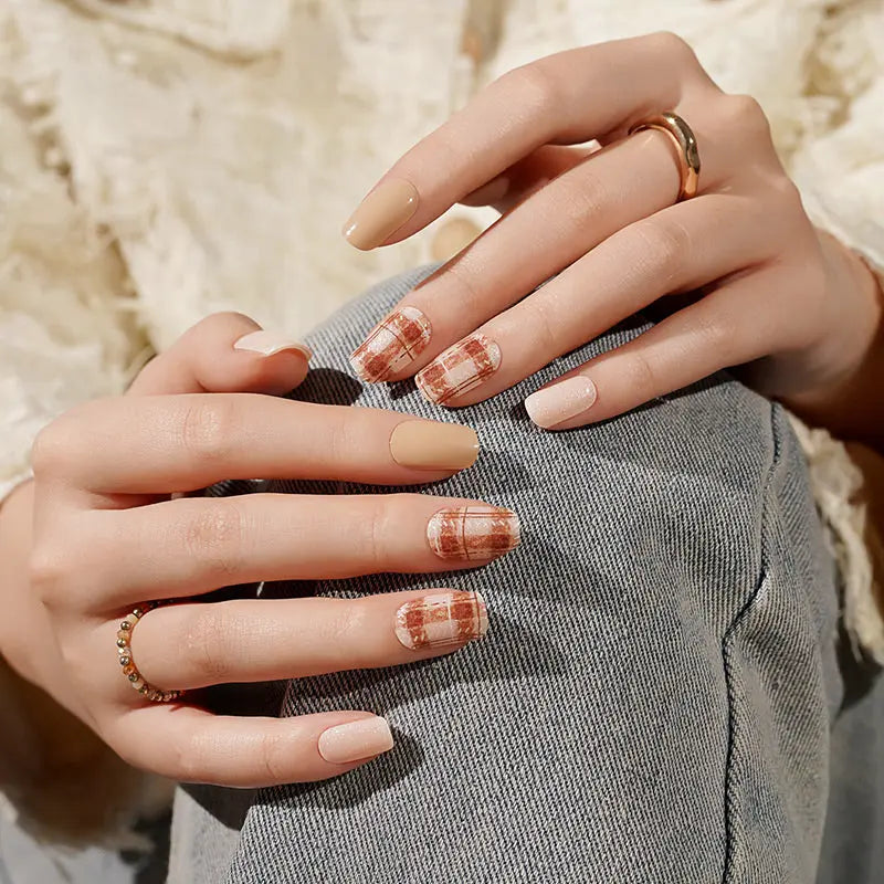 Customizable Plaid Gel Nail Stickers Wholesale Nail Wraps for Brands OEM HUIZI
