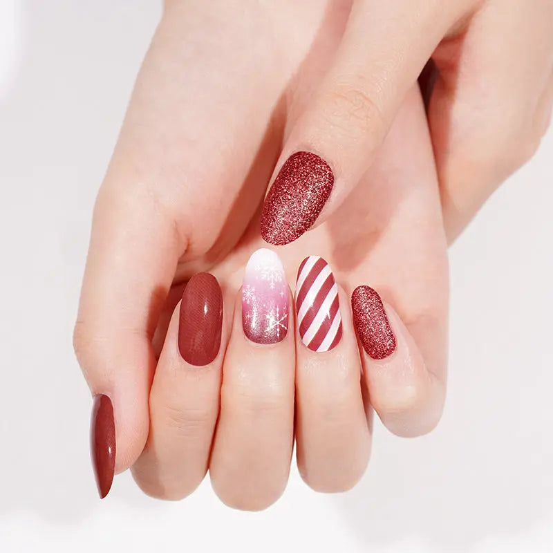Festive Red Ombre Nail Art Trend