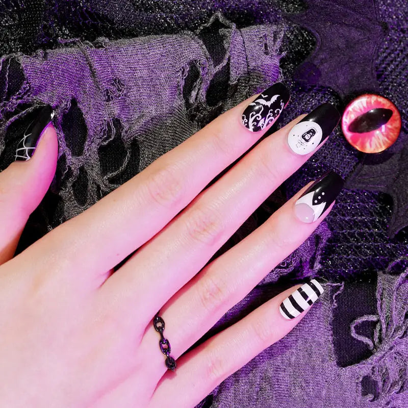 Wholesale Halloween Gel Nail Strips Custom Black and White Nail Designs HUIZI